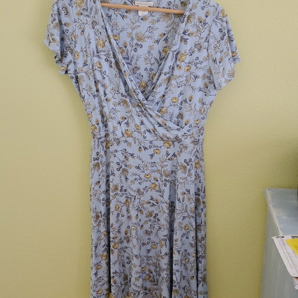 Flower dress great for office or fun date night